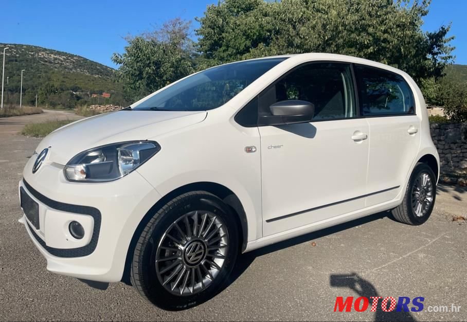 2013' Volkswagen Up! photo #1