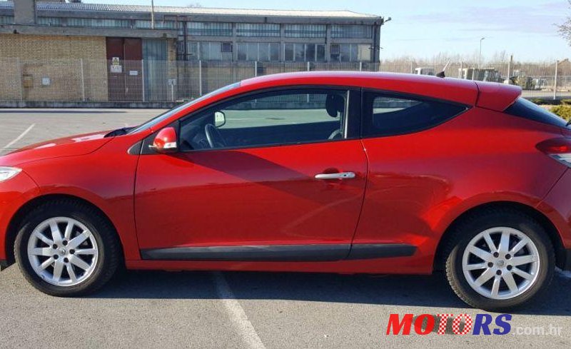 2010' Renault Megane Coupe 1,6 16V photo #1