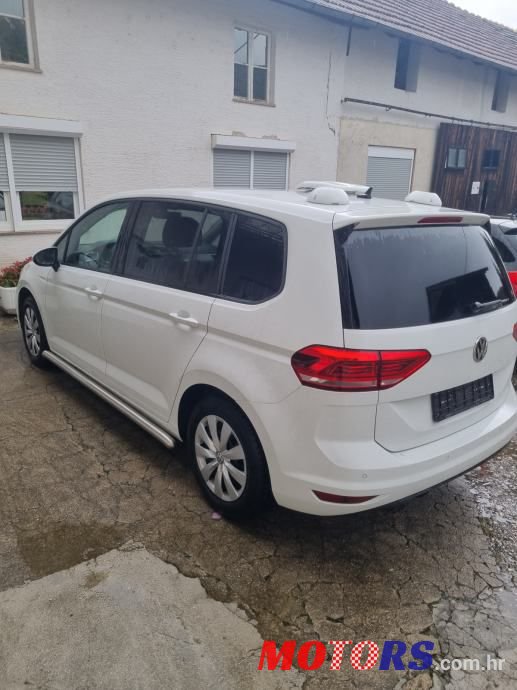 2017' Volkswagen Touran 2,0 Tdi photo #3