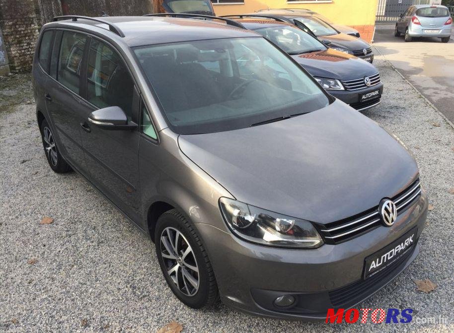 2012' Volkswagen Touran 1,6 TDI photo #2