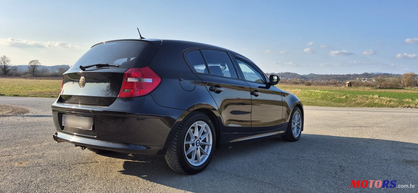 2010' BMW Serija 1 116D photo #5