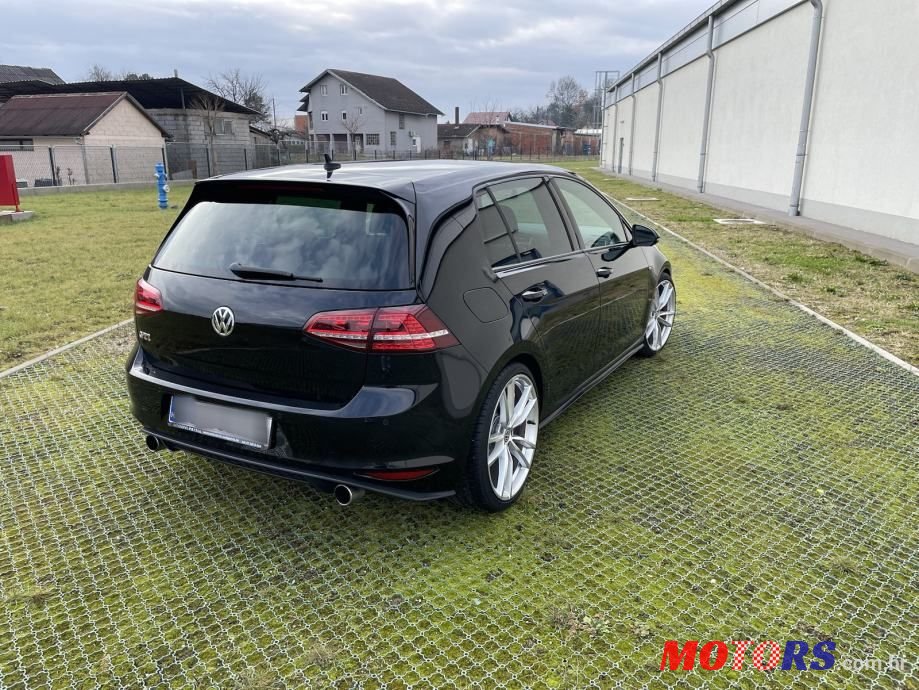 2013' Volkswagen Golf 7 Gti photo #5