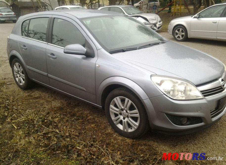 2007' Opel Astra 1,6 photo #1