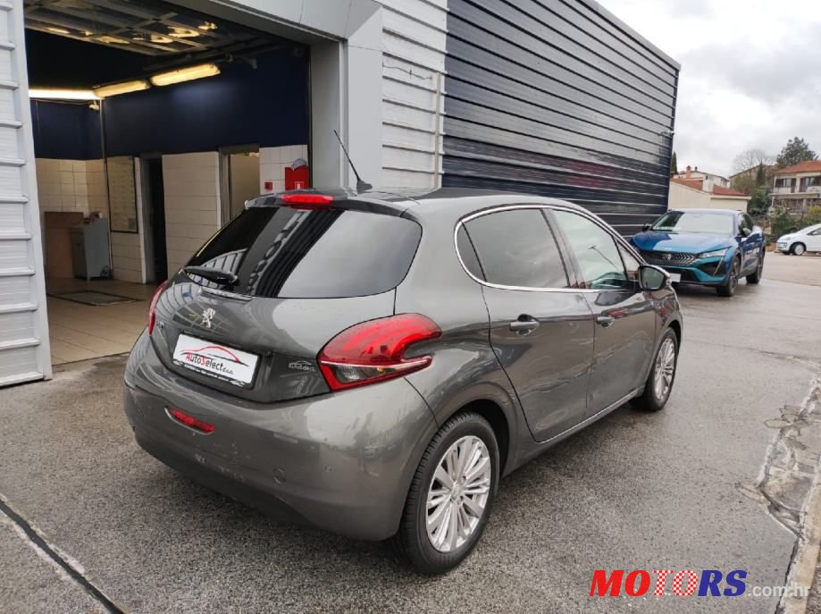 2019' Peugeot 208 1,2 photo #5