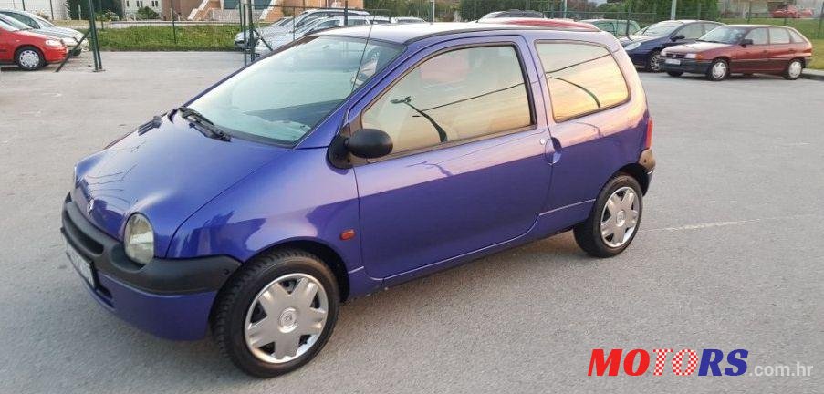 2001' Renault Twingo 1,2 photo #1