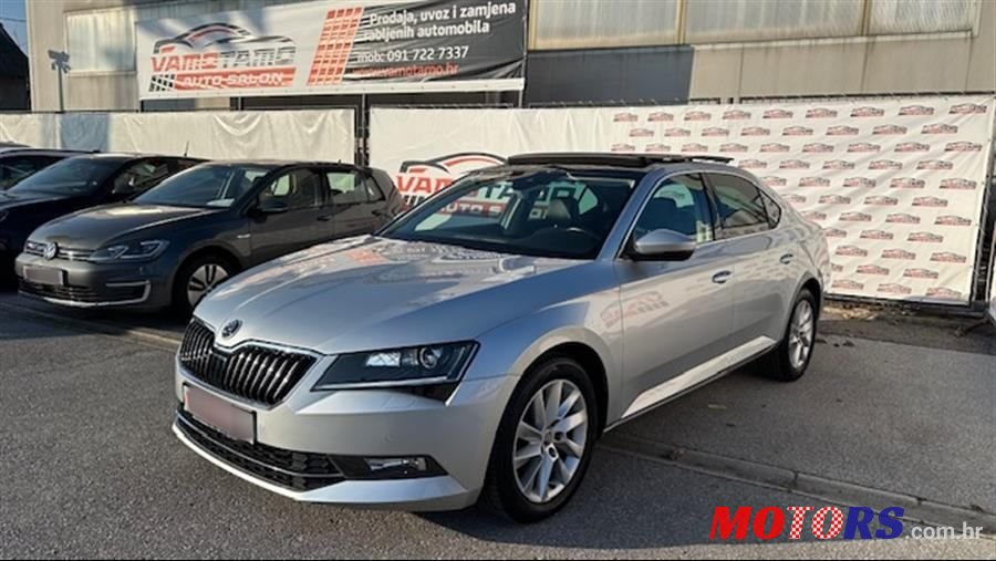 2019' Skoda Superb 2.0 Tdi photo #1