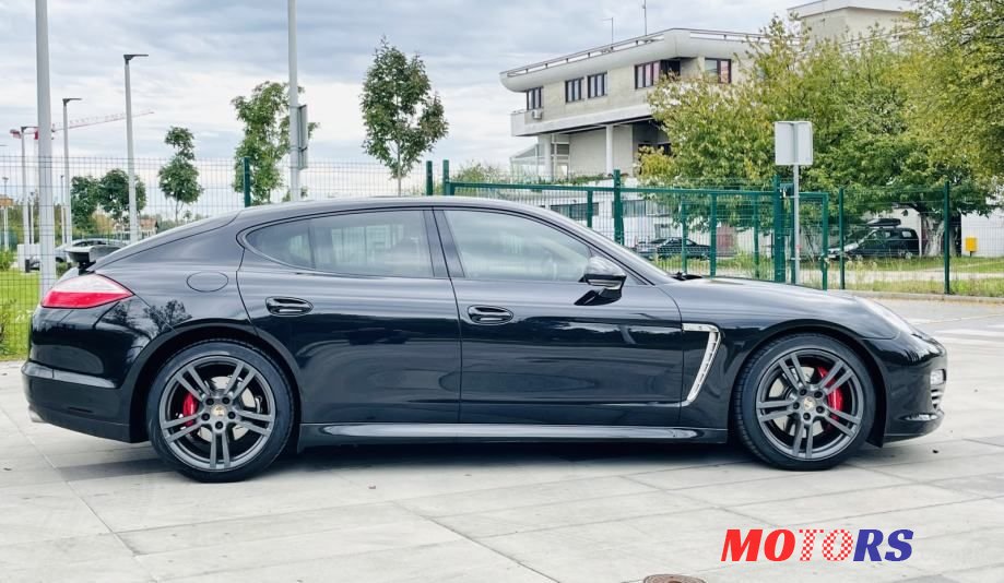 2013' Porsche Panamera Diesel photo #6