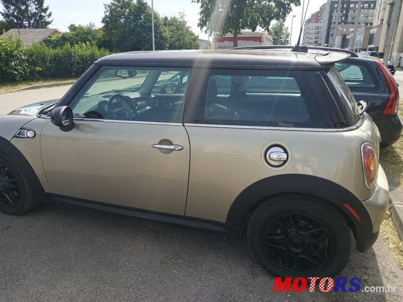 2007' MINI Cooper S photo #4