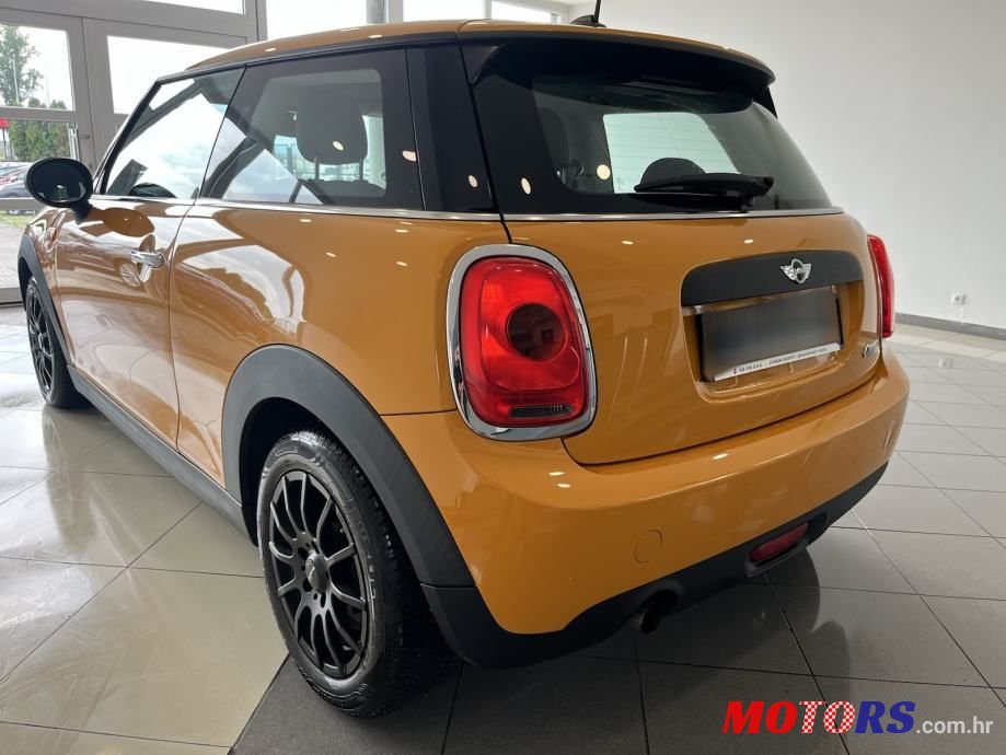 2015' MINI Cooper photo #4