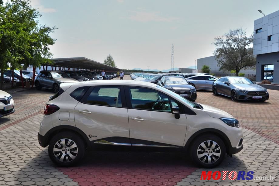 2018' Renault Captur Dci photo #1