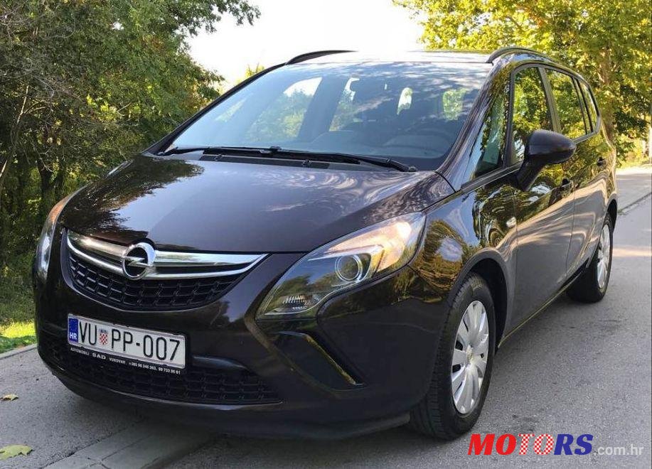2013' Opel Zafira 2,0 photo #2
