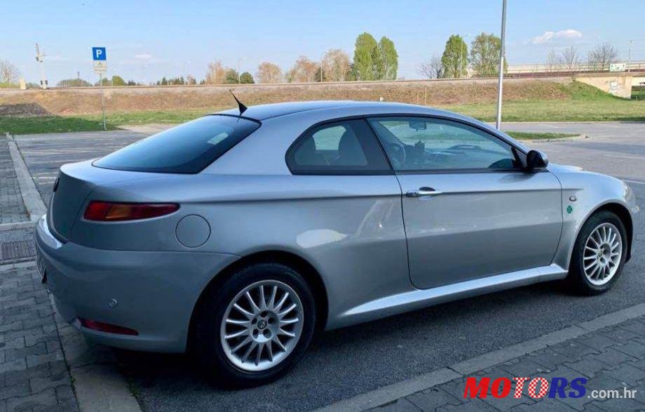 2005' Alfa Romeo GT 1,9 Jtd M-Jet photo #1