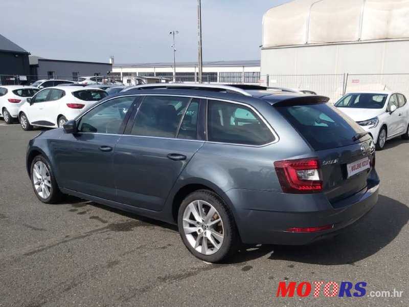 2018' Skoda Octavia Combi photo #4