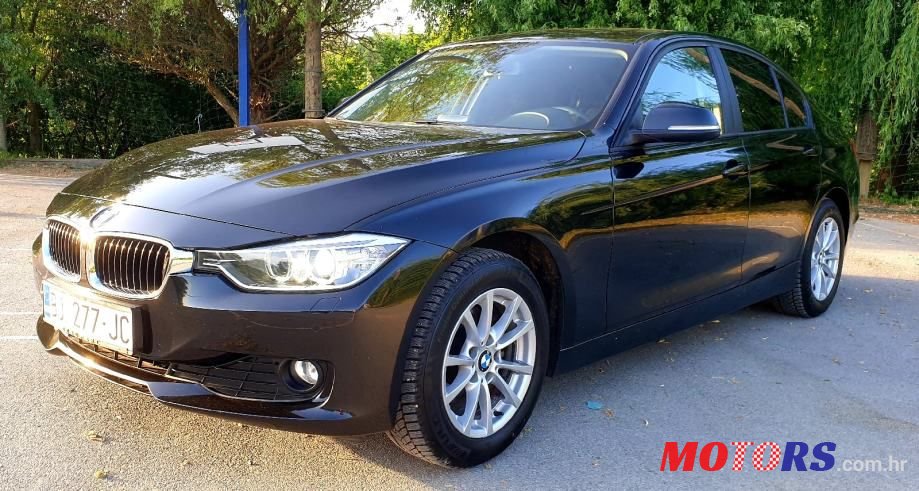 2013' BMW Serija 3 318D photo #1