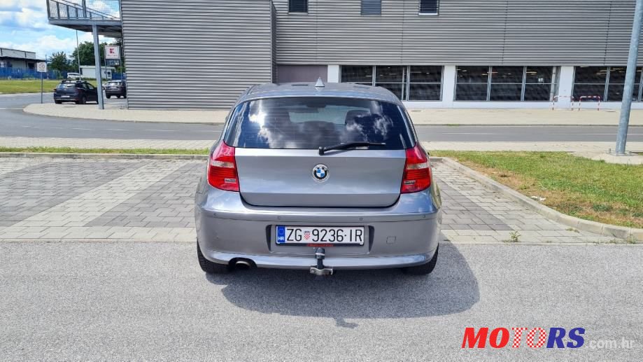 2011' BMW Serija 1 118D Sport photo #5