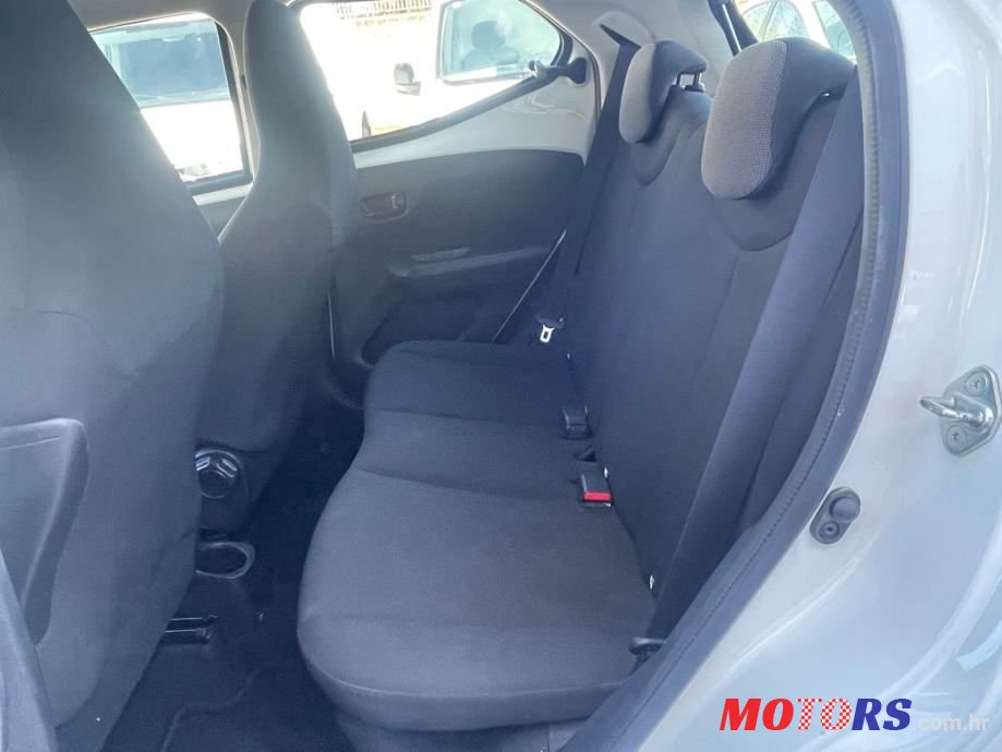 2019' Toyota Aygo 1,0 photo #6