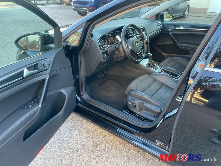 2015' Volkswagen Golf 7 photo #6