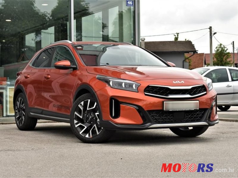 2023' Kia XCeed photo #3