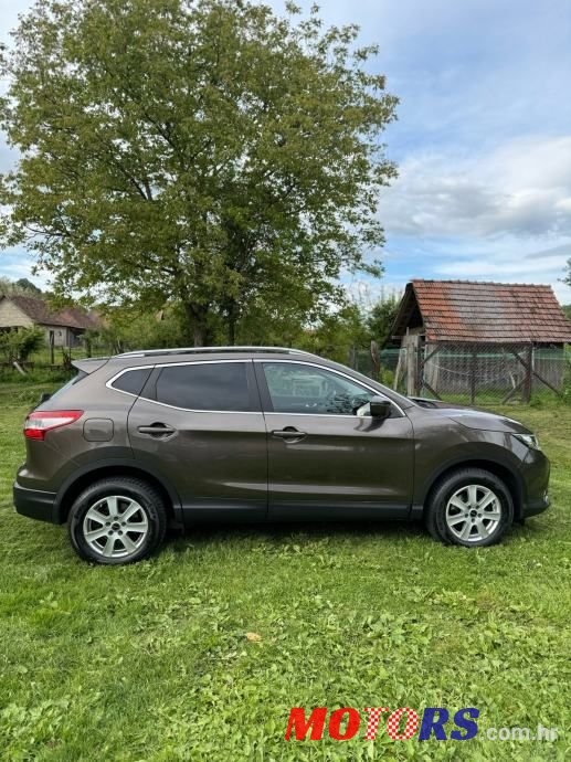 2015' Nissan Qashqai 4Wd 1,6 Dci photo #3