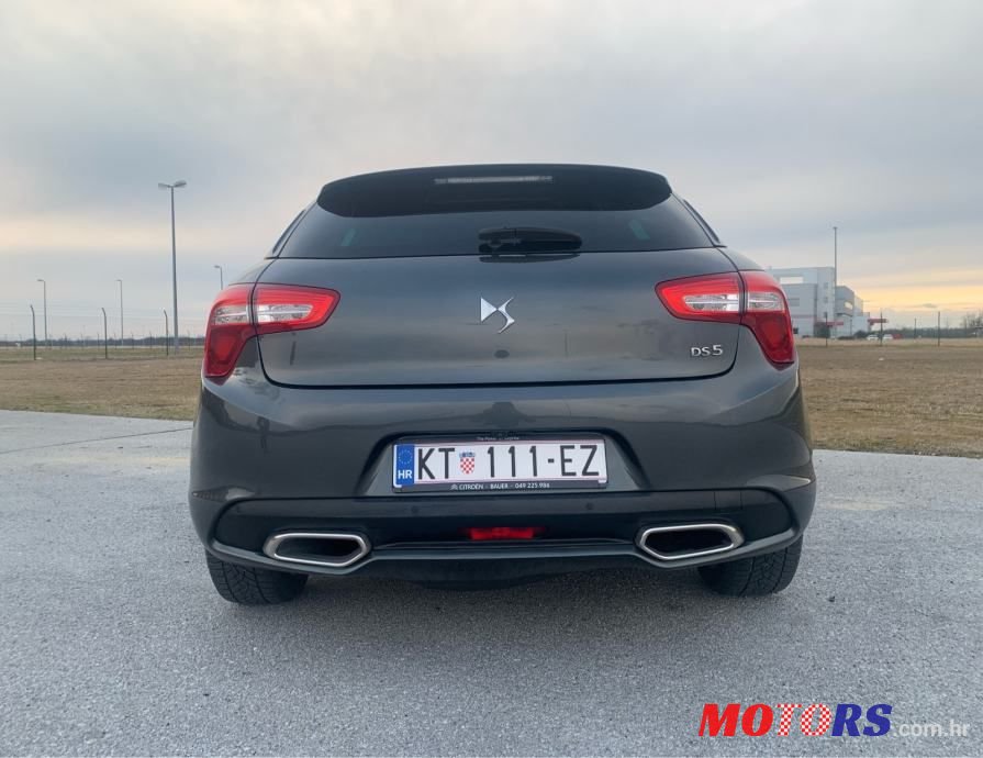 2015' Citroen DS5 150 S&S photo #5