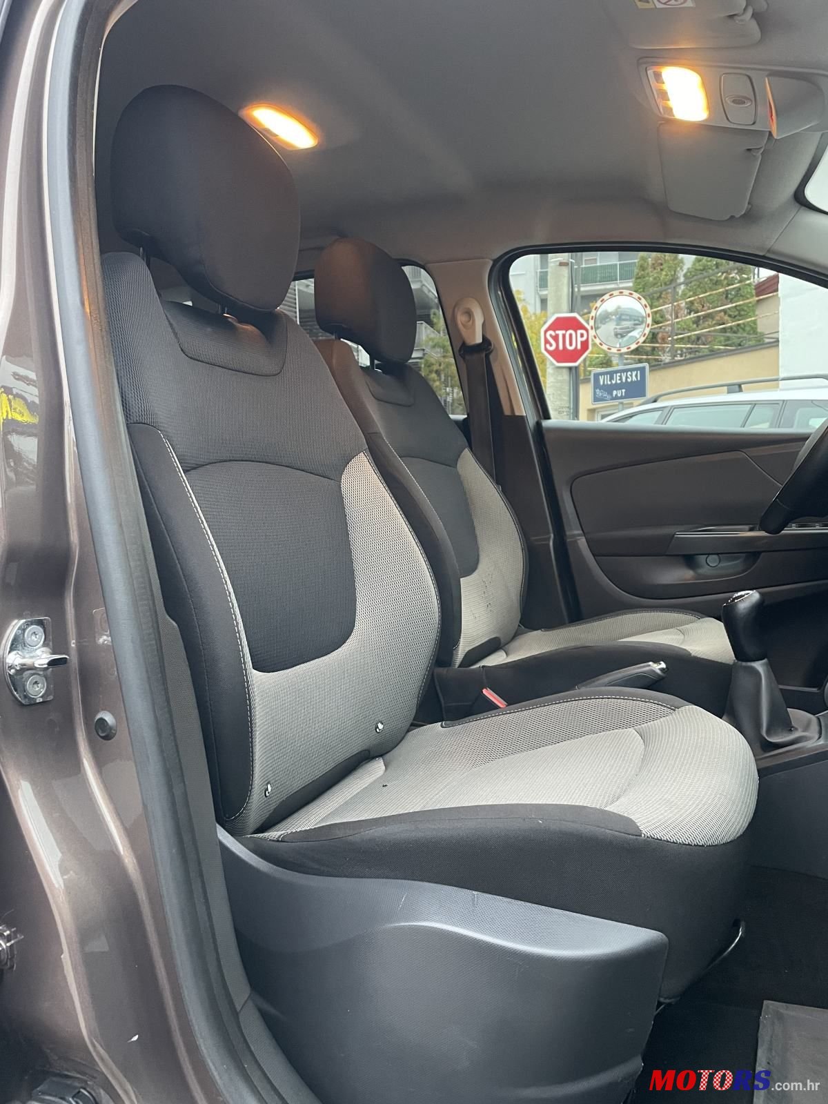 2013' Renault Captur Dci 90 photo #5