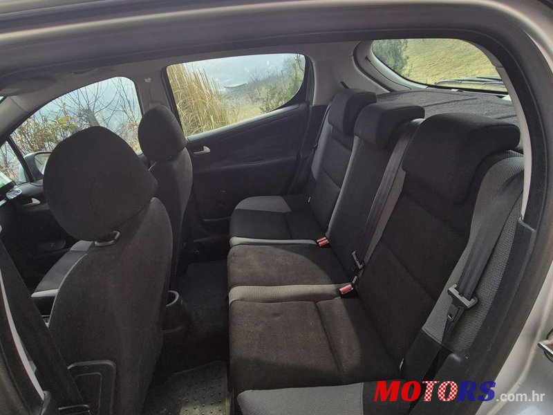 2007' Peugeot 207 1,6 16V photo #2