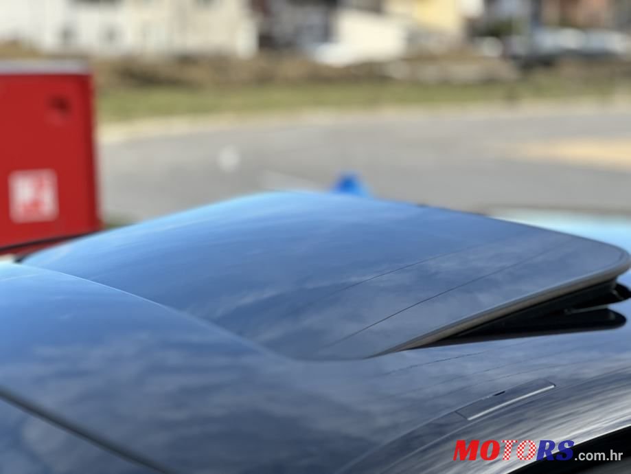 2012' Porsche Panamera S Hybrid photo #6