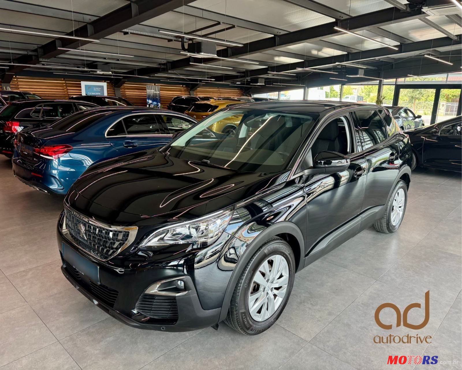 2020' Peugeot 3008 1,2 Puretech photo #1