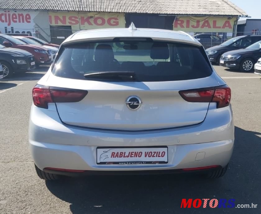 2018' Opel Astra 1.6 Cdti photo #5