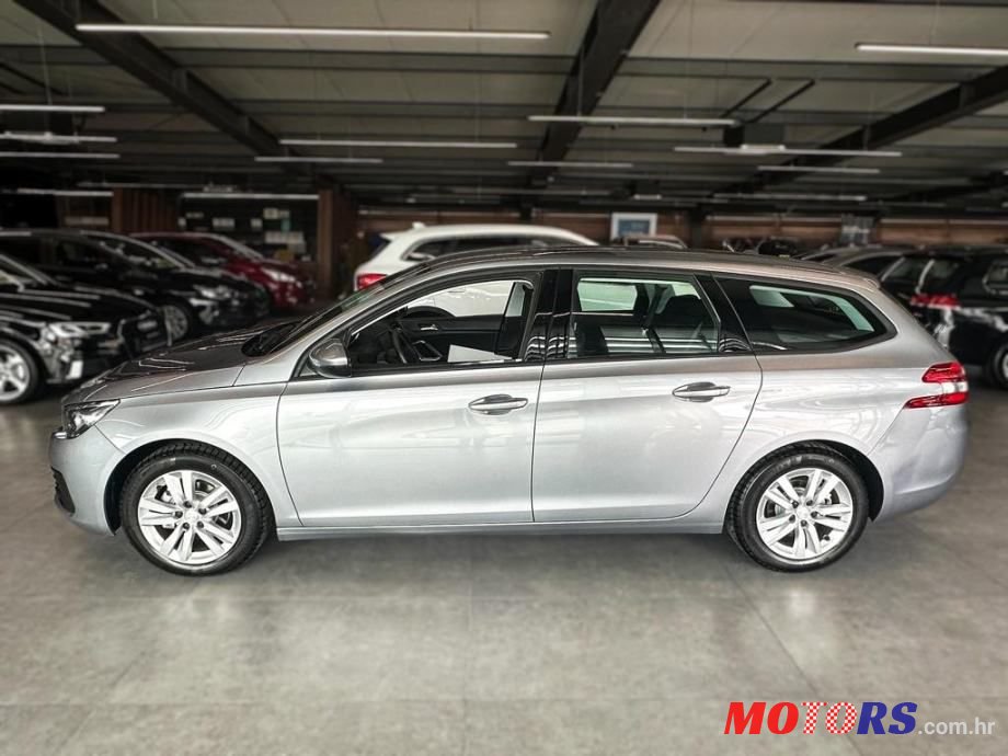 2018' Peugeot 308 Sw photo #3
