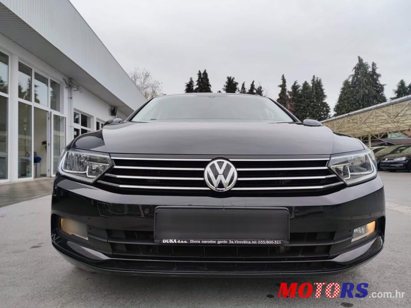 2015' Volkswagen Passat photo #3