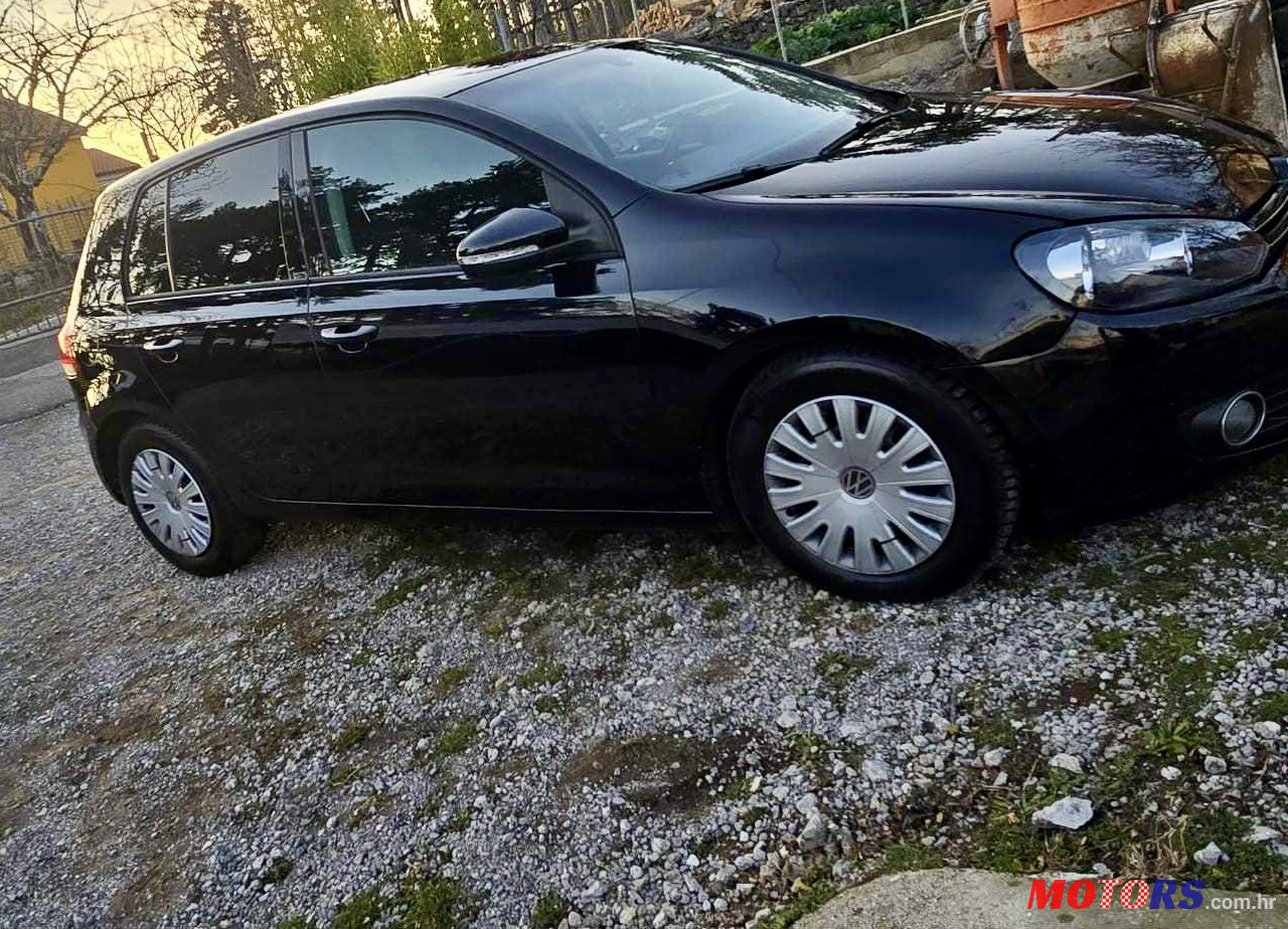 2010' Volkswagen Golf VI photo #1