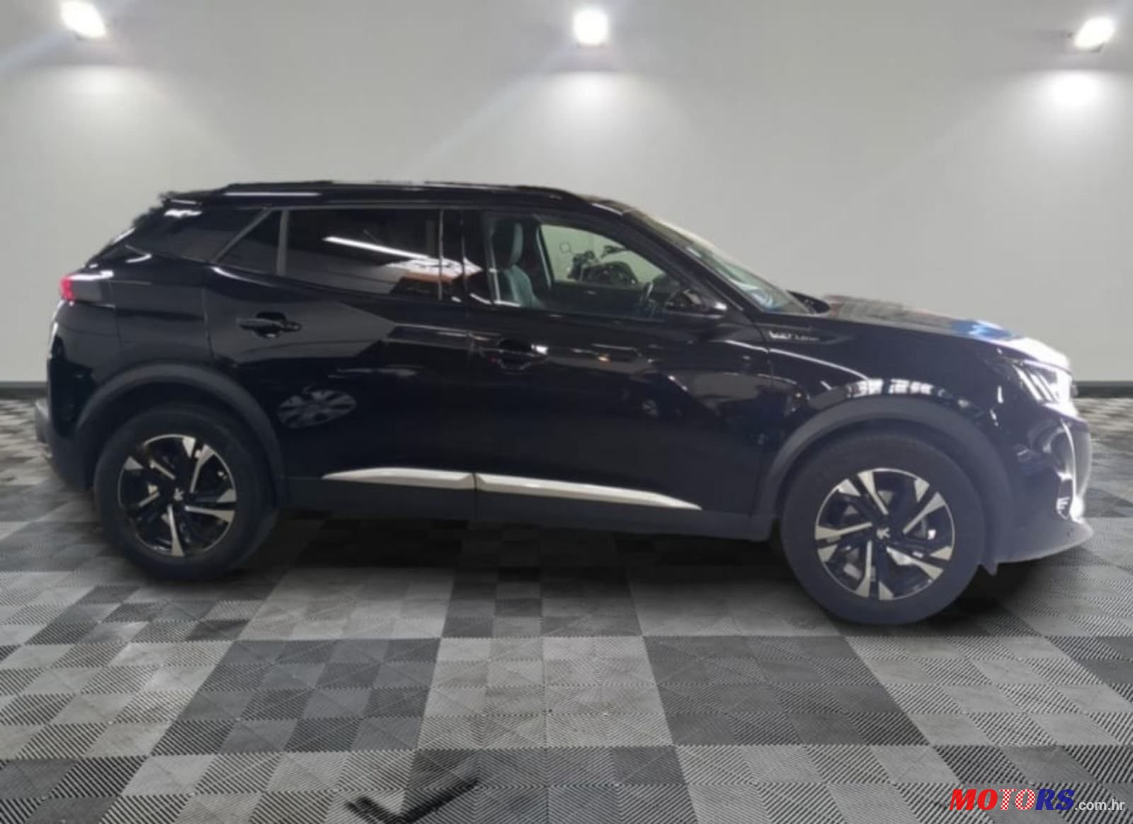 2020' Peugeot 2008 1,2 photo #4