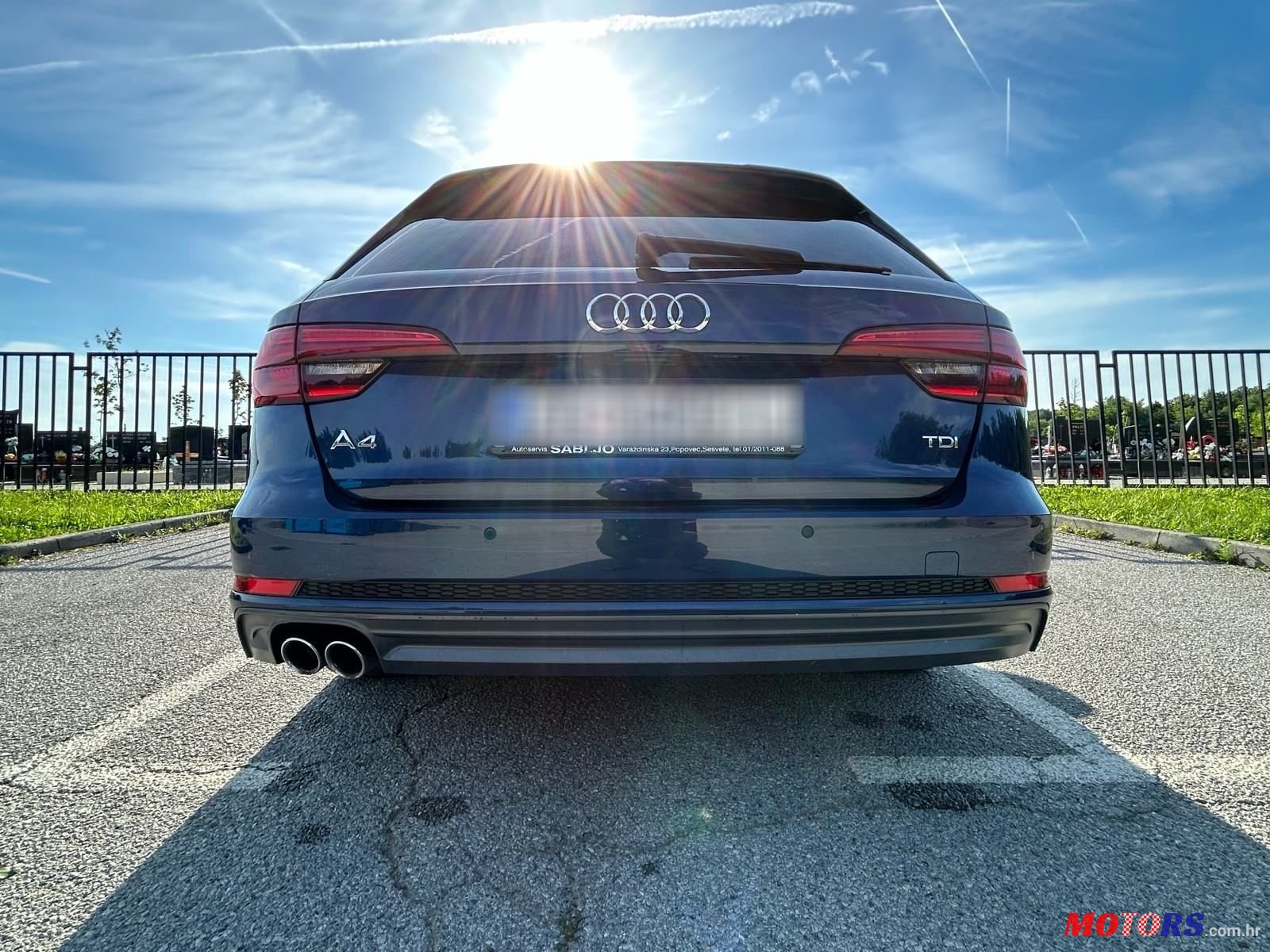 2016' Audi A4 Avant photo #3