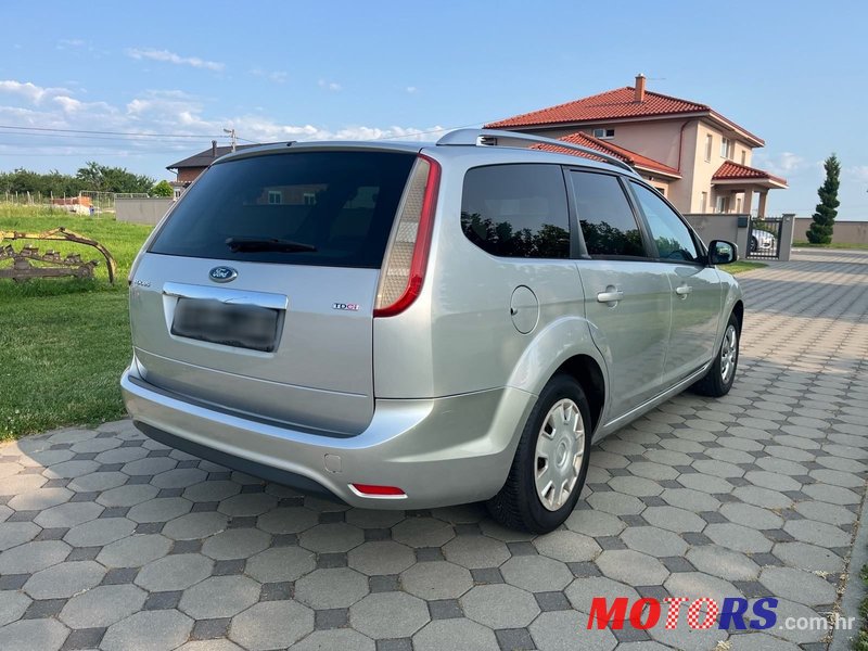 2008' Ford Focus Karavan photo #3