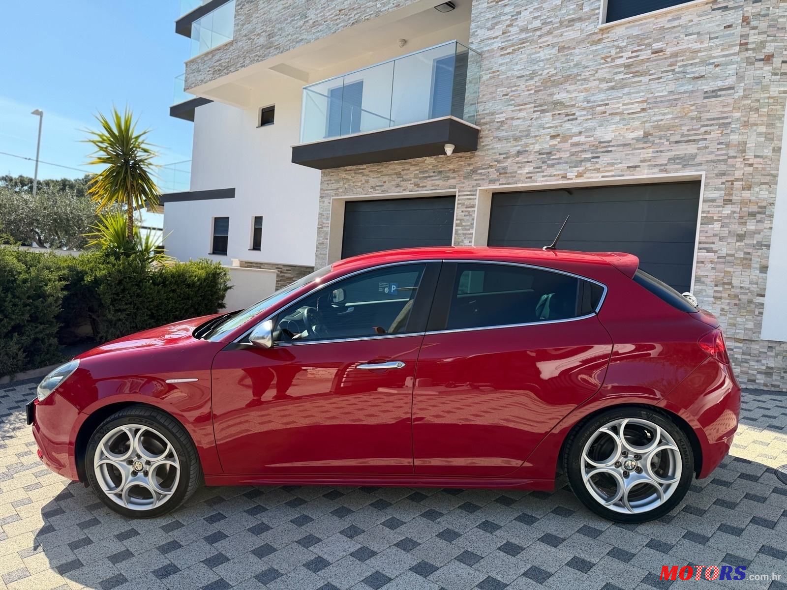 2016' Alfa Romeo Giulietta 2,0 Tct photo #2