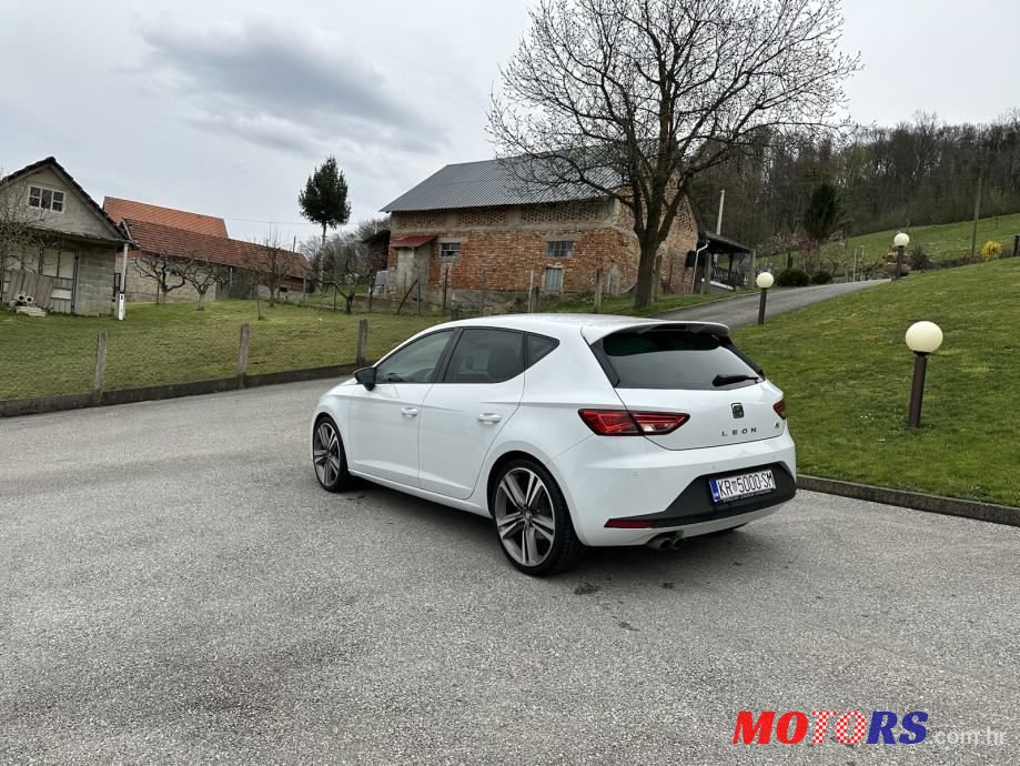 2016' SEAT Leon photo #2