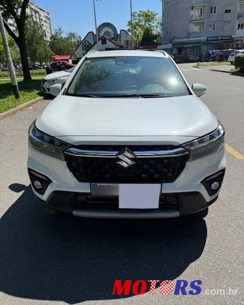 2023' Suzuki SX4 S-Cross S Cross photo #3