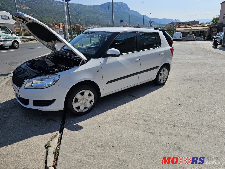 2011' Skoda Fabia 1,6 Tdi photo #3