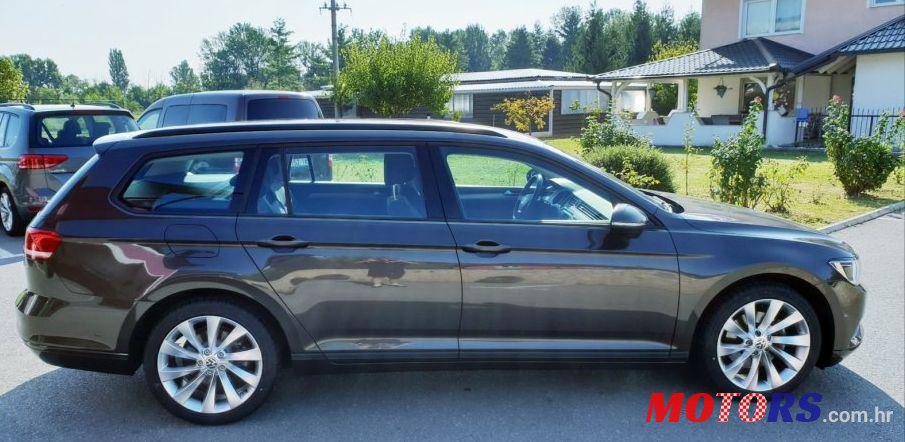 2015' Volkswagen Passat Variant photo #2