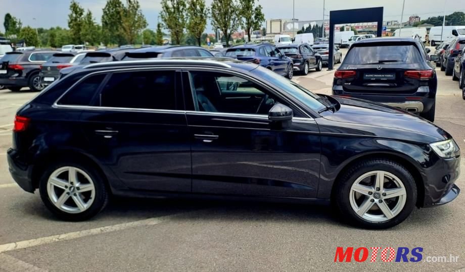 2019' Audi A3 Sportback 35 Tdi Sport+ S photo #3