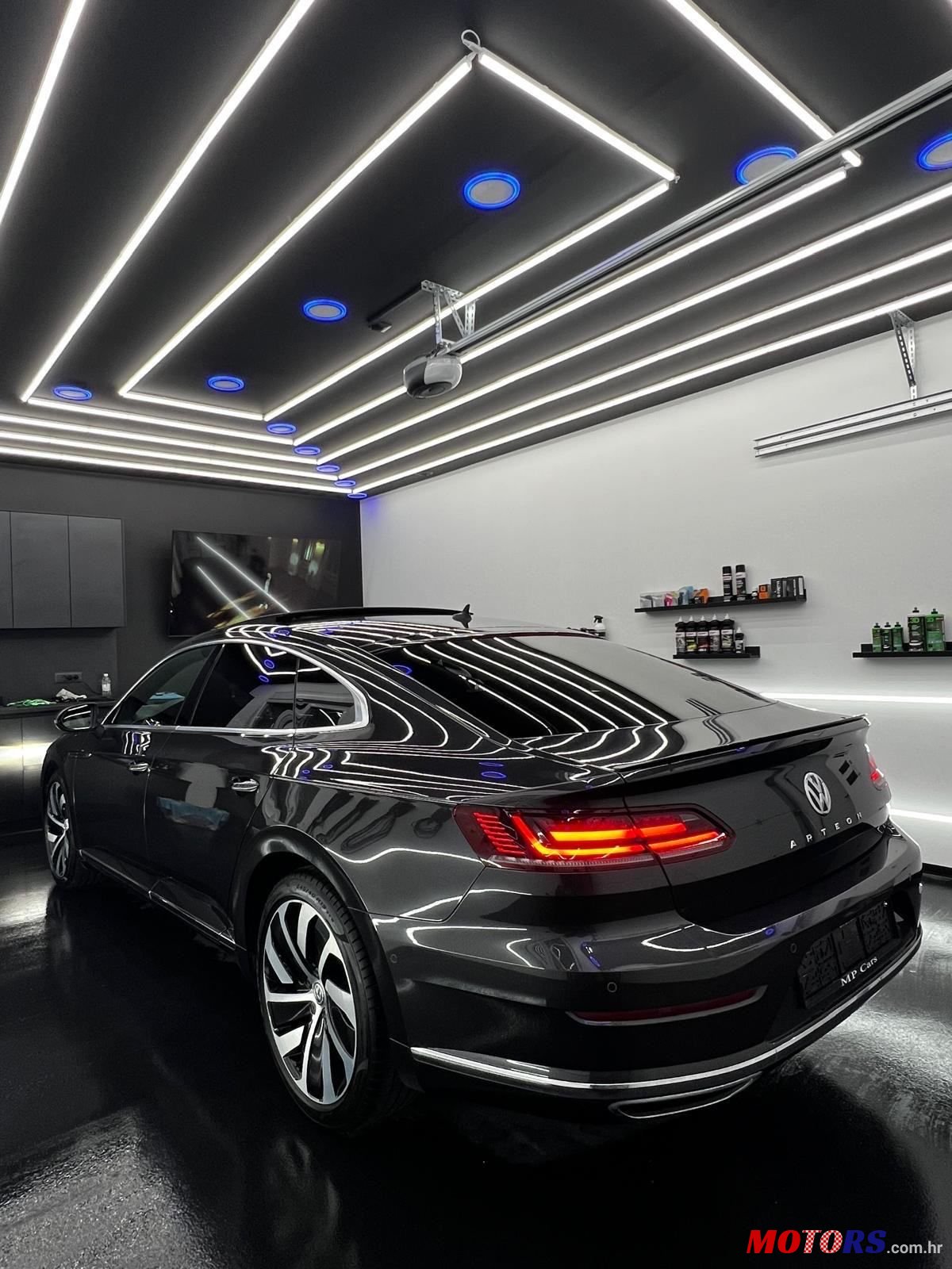 2020' Volkswagen Arteon 2,0 photo #5