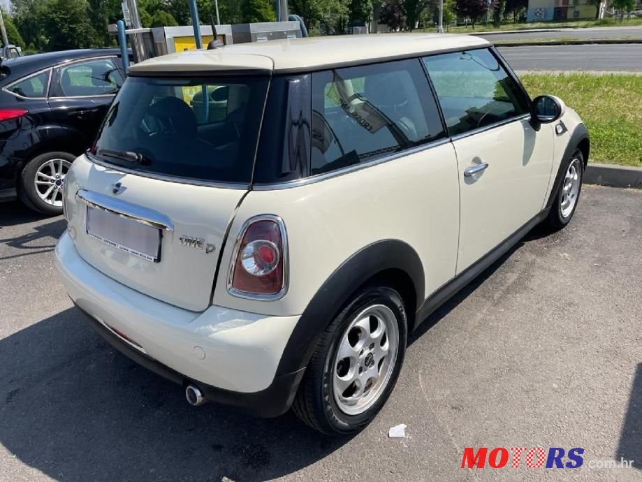 2011' MINI One D photo #2