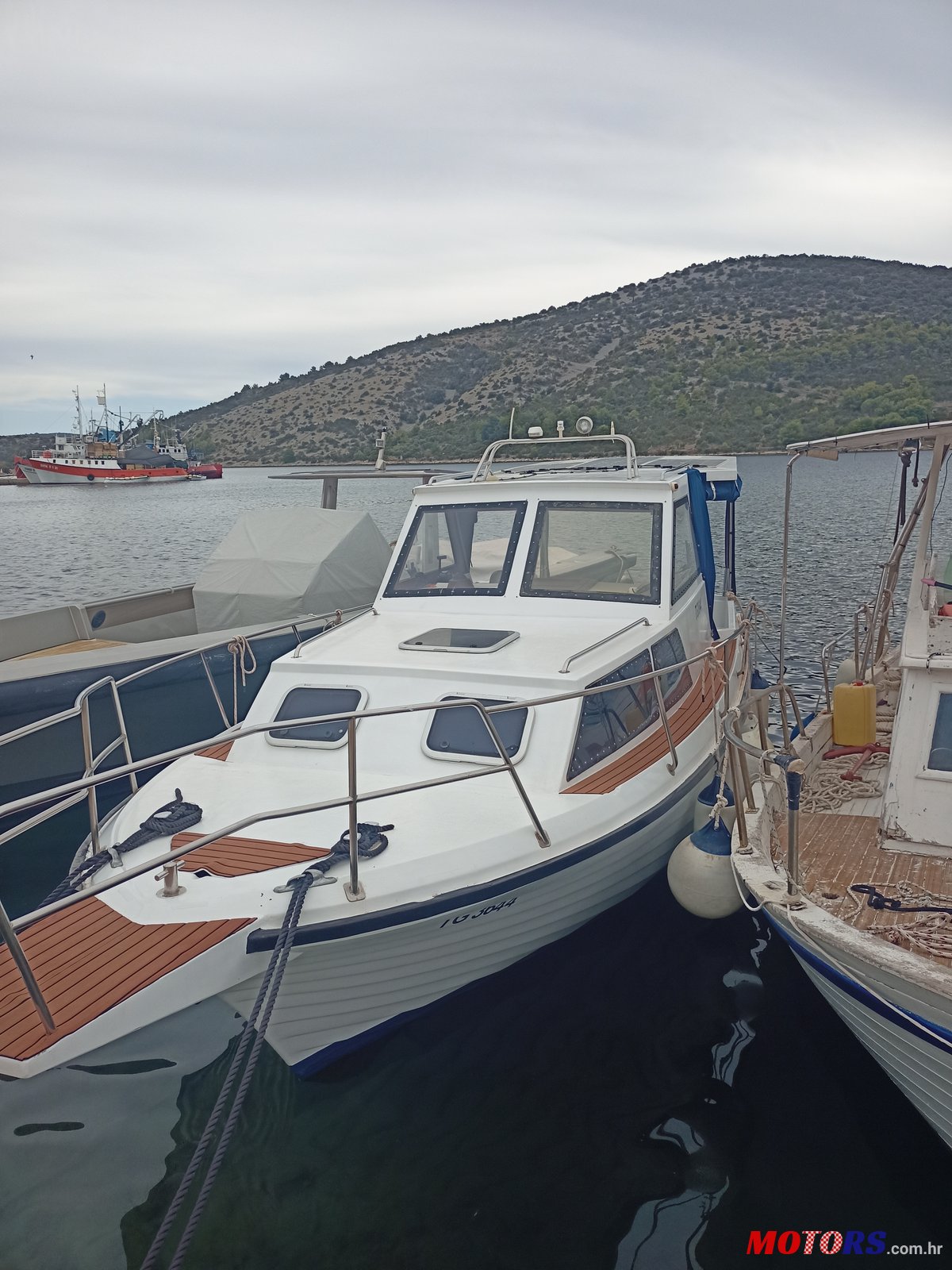 1988' Adria photo #4