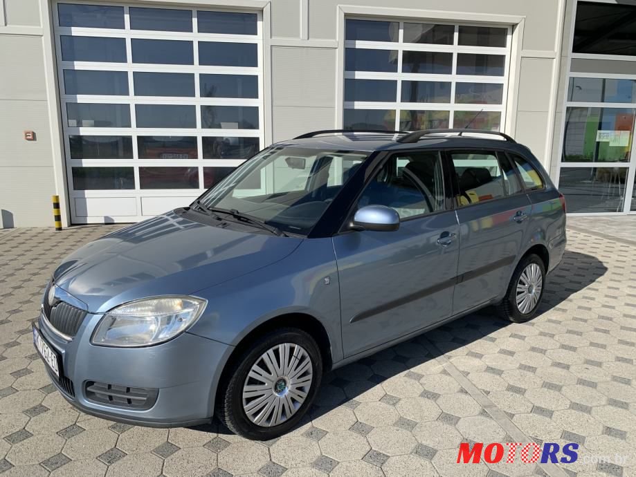 2008' Skoda Fabia Combi photo #2