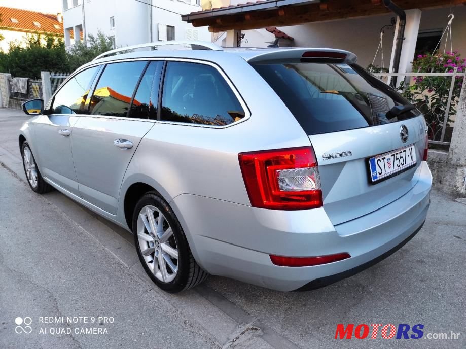 2016' Skoda Octavia Combi photo #3