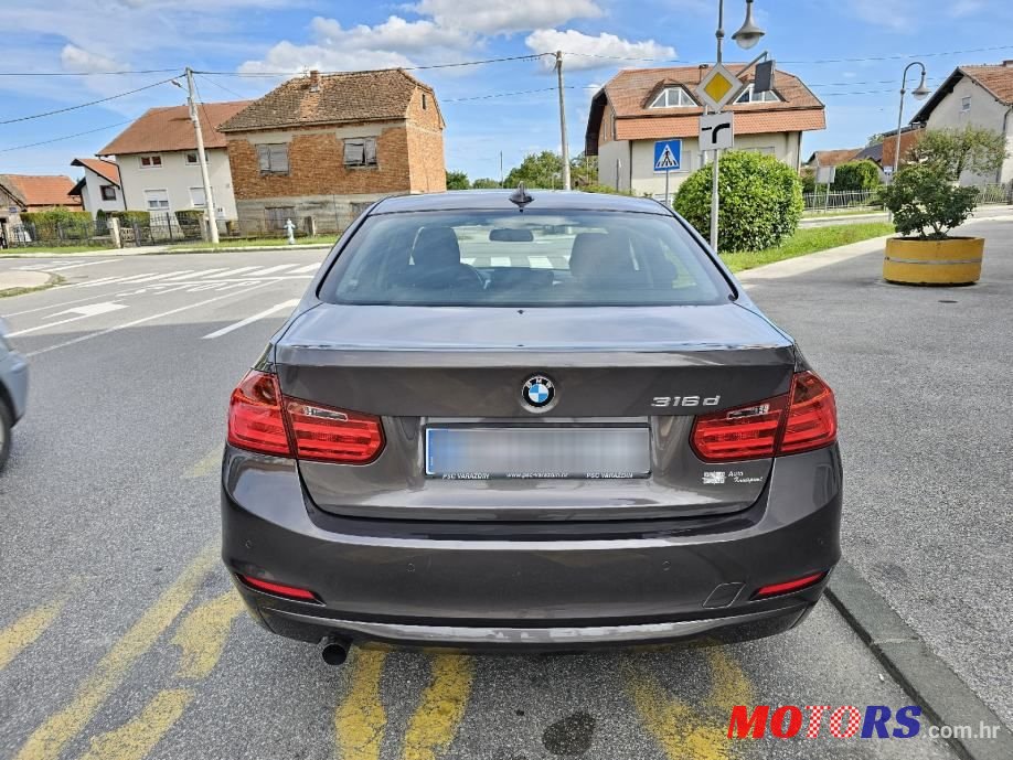 2015' BMW Serija 3 316D photo #6