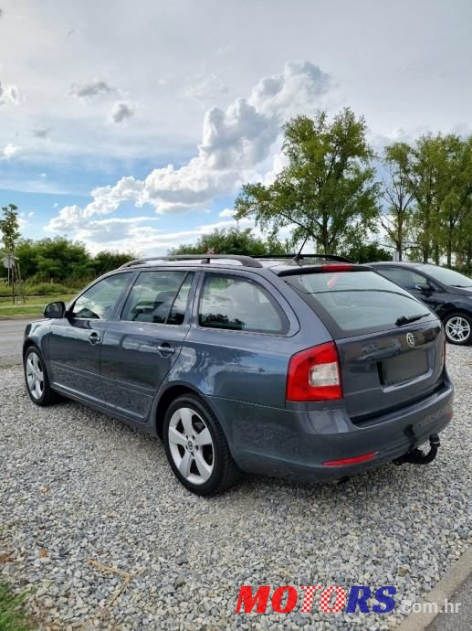 2010' Skoda Octavia Combi photo #6