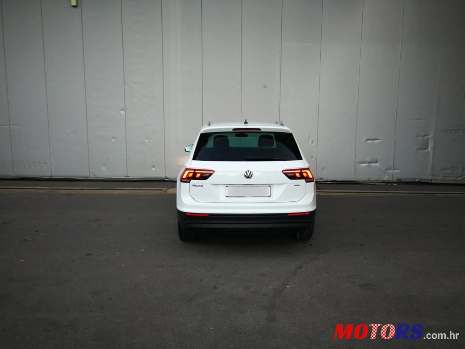 2020' Volkswagen Tiguan 2,0 Tdi photo #5