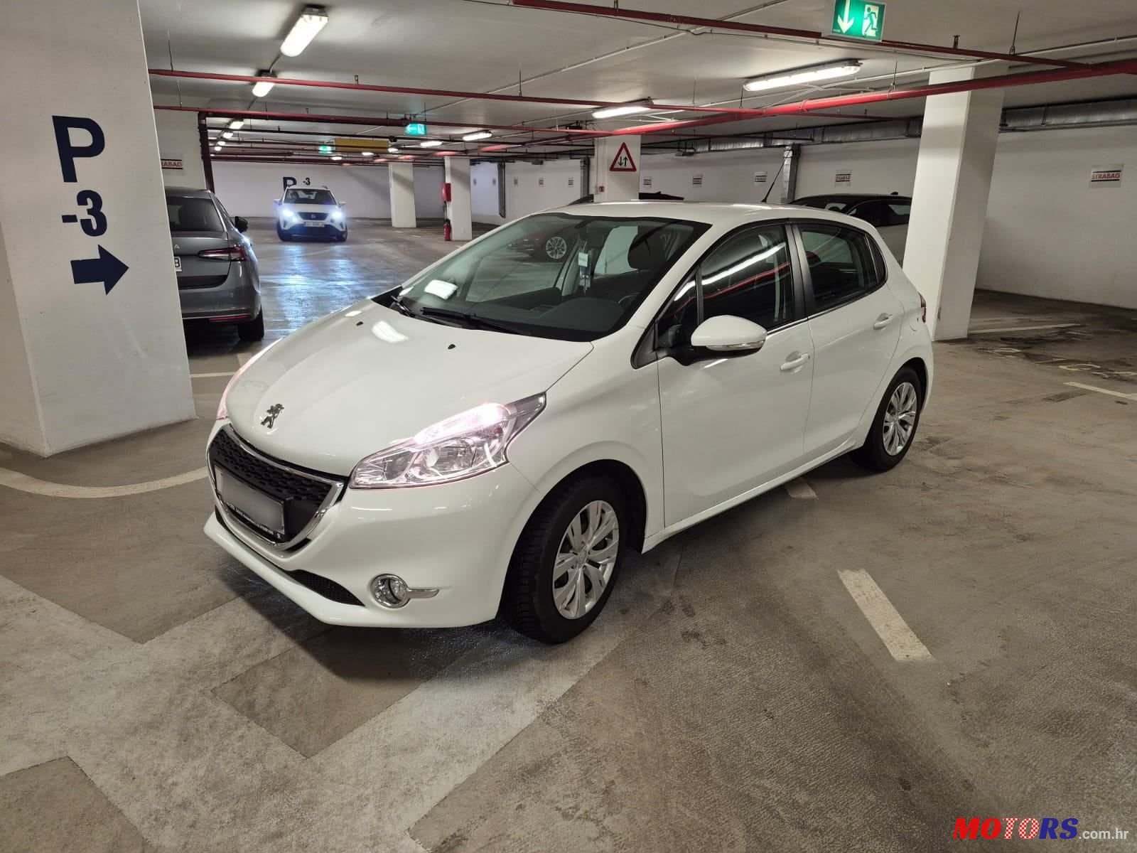 2013' Peugeot 208 1.4 Hdi photo #1